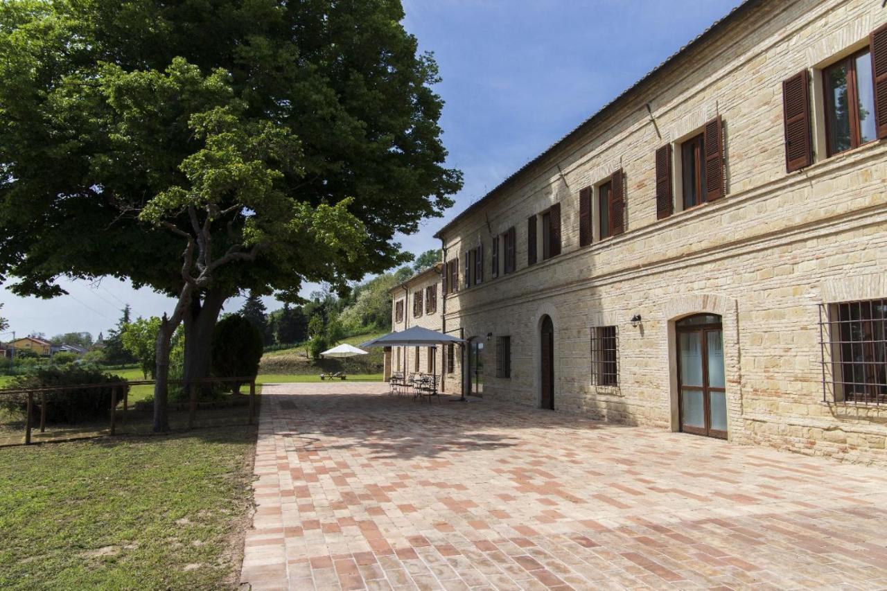 Locanda Di Montegiove Hotel Fano Exterior photo